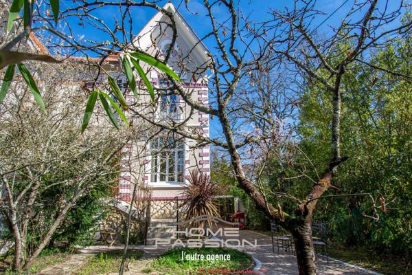 ROYAN  VILLA ANNEE 30 ENTRE PONTAILLAC ET MARCHE CENTRAL