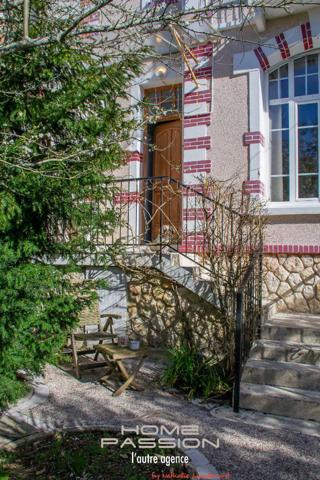 ROYAN  VILLA ANNEE 30 ENTRE PONTAILLAC ET MARCHE CENTRAL