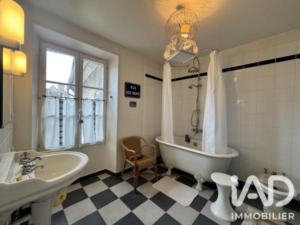 Maison à vendre 8 pièces 241 m² Sens