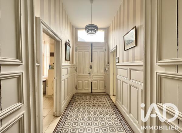 Maison à vendre 8 pièces 241 m² Sens