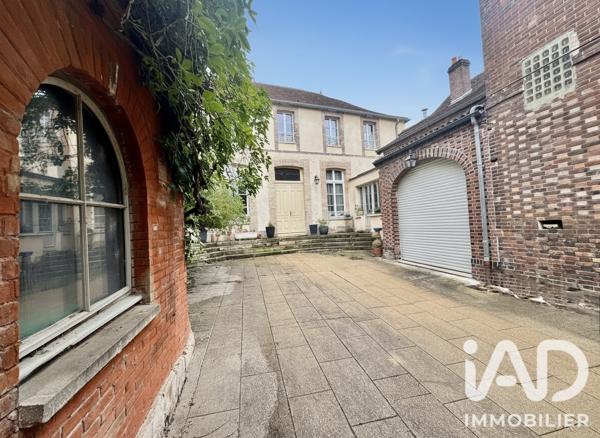 Maison à vendre 8 pièces 241 m² Sens