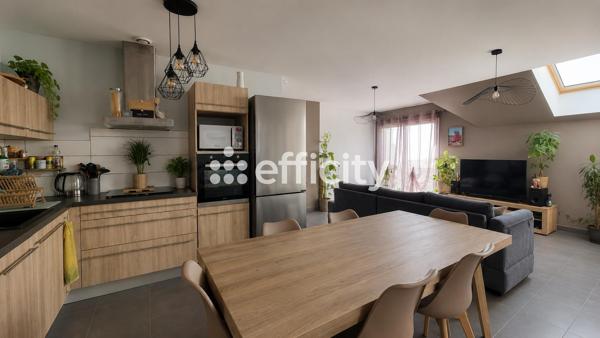 Appartement
         3 pièces
        - 69 m² Exclusivité 219 000 € *