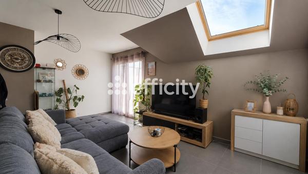 Appartement
         3 pièces
        - 69 m² Exclusivité 219 000 € *