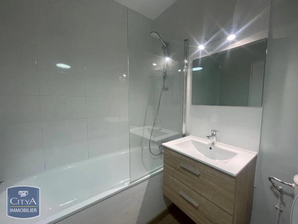 Appartement à louer 2 pièces 50.25m² Villeurbanne (69100)