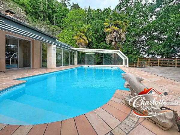 Maison traditionnelle avec piscine
