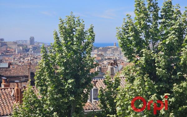 Appartement à vendre    1 pièce • 24,42 m2 Marseille 6