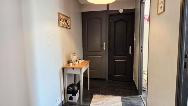 Maison individuelle familiale, sur terrain clos, sans vis à vis, 4 chambres, possibilité 5