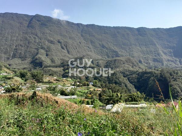 EXCLUSIVITE / Terrain Salazie 2030 m2