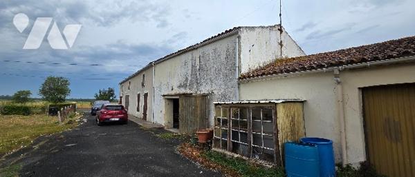 Ensemble immobilier composé de deux logements
