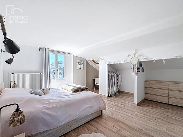 Duplex 7 pièces 160 m2 avec grande terrasse