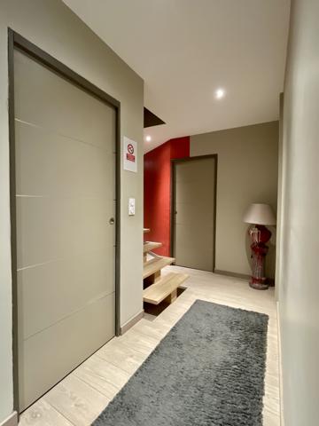 Beau Duplex 4/5 ch entièrement rénové en plein coeur de Lons