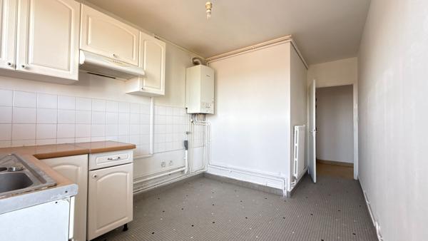 APPARTEMENT - LA ROCHE SUR YON