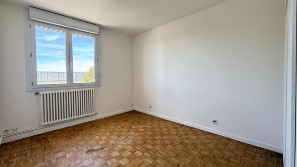 APPARTEMENT - LA ROCHE SUR YON