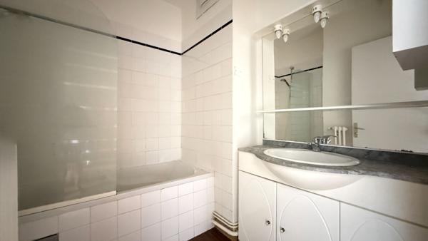 APPARTEMENT - LA ROCHE SUR YON