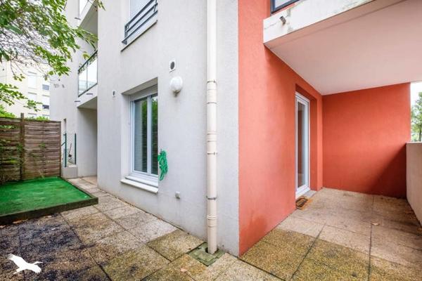 Appartement à vendre |  Vénissieux |  2 pièces | 48 m²