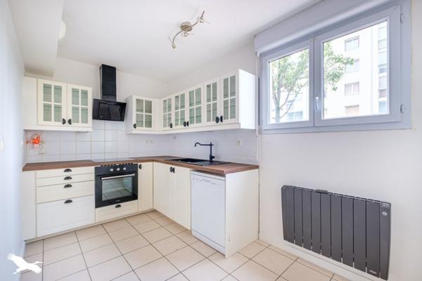 Appartement à vendre |  Vénissieux |  2 pièces | 48 m²