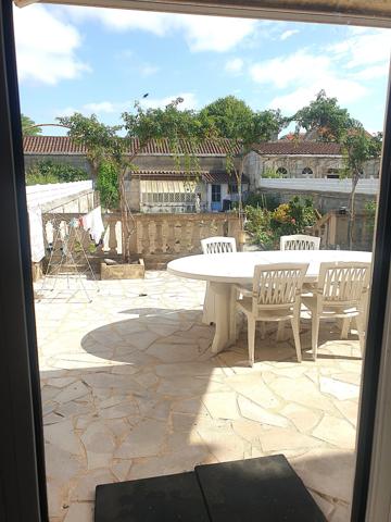 Maison à vendre 7 pièces ANGOULEME (16) Cartier L'HOUMEAU 4 chambre + garage + terrain