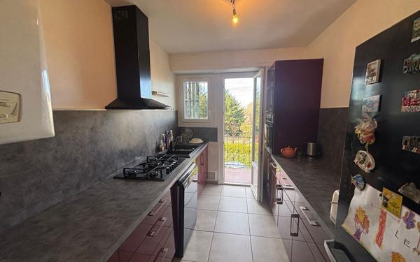 Appartement à vendre    3 pièces • 70 m2 Jurançon