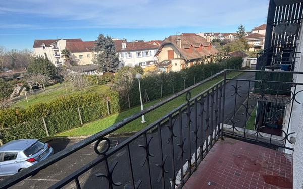 Appartement à vendre    3 pièces • 70 m2 Jurançon
