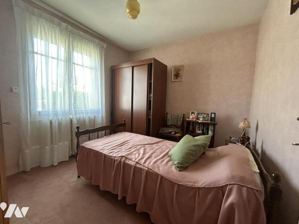 A VENDRE - PAVILLON - LAVAL 