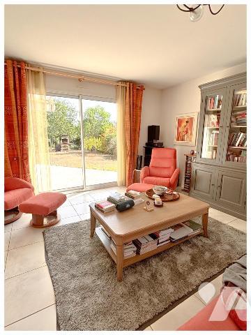 Maison traditionnelle d'habitation en parfait état