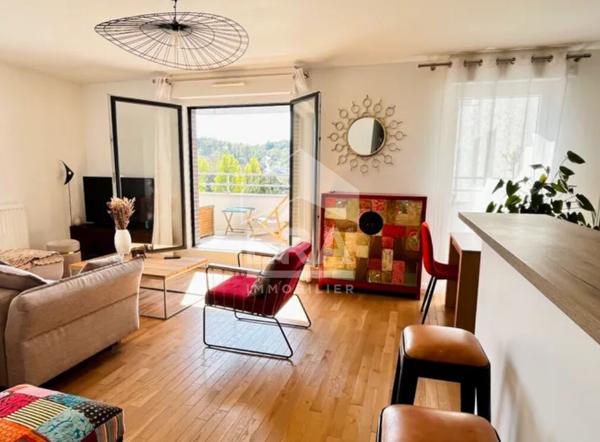 Appartement 4 pièces de 86 m² avec terrasse