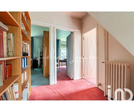 Demeure 10 pièces de 240 m² à Sannois (95110)