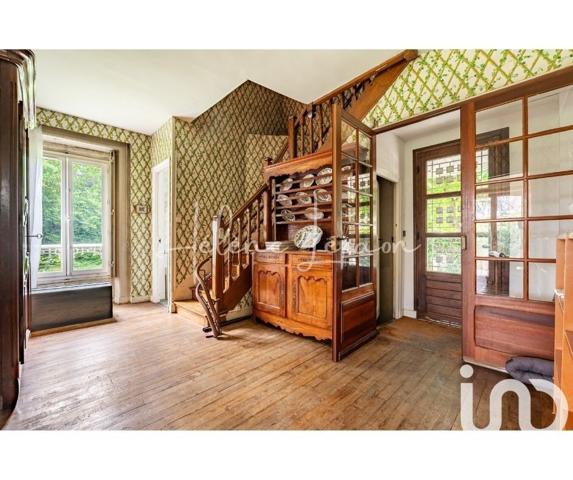 Demeure 10 pièces de 240 m² à Sannois (95110)