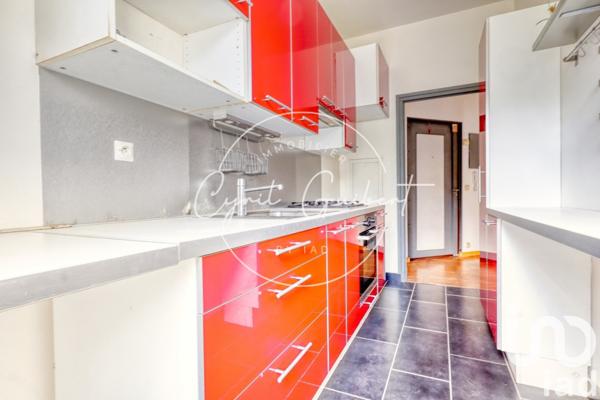 Appartement 3 pièces de 77 m² à Créteil (94000)