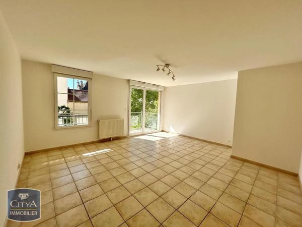 Appartement à louer 4 pièces 85.72m² Dijon (21000)