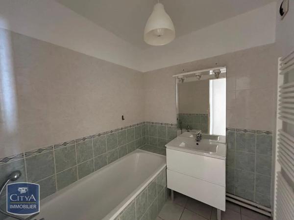 Appartement à louer 4 pièces 85.72m² Dijon (21000)