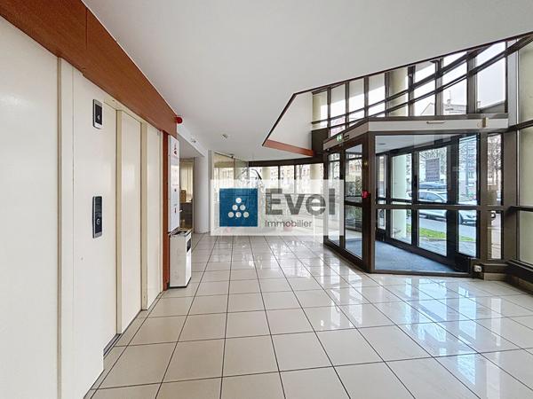 Studio meublé 24 m²  "Rive Etoile"  Strasbourg