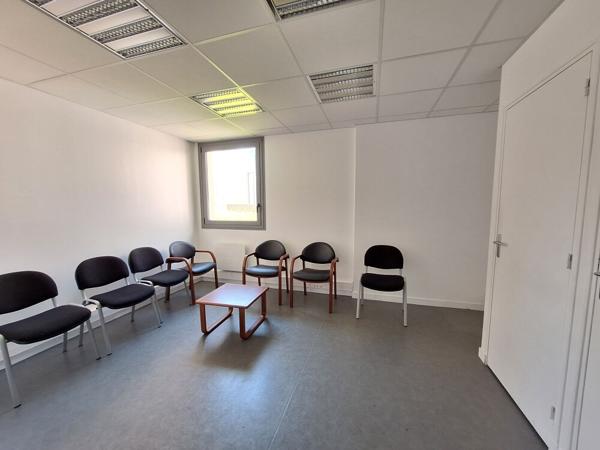 SAINT MALO PARAME  BUREAU A LOUER