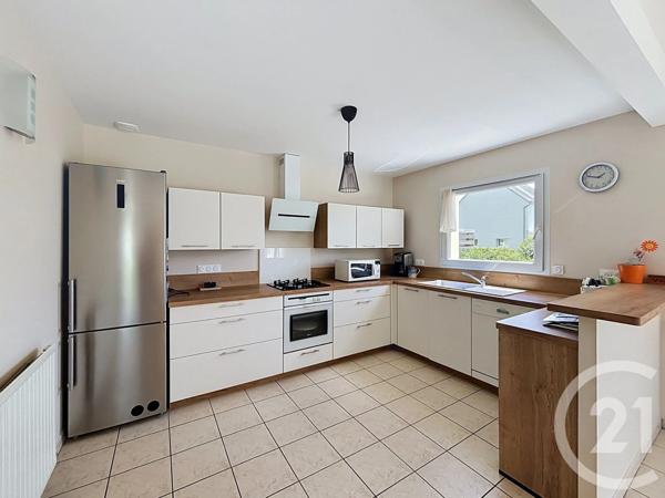 Maison à vendre  5 pièces - 125,27 m 2   LANNION  - 22