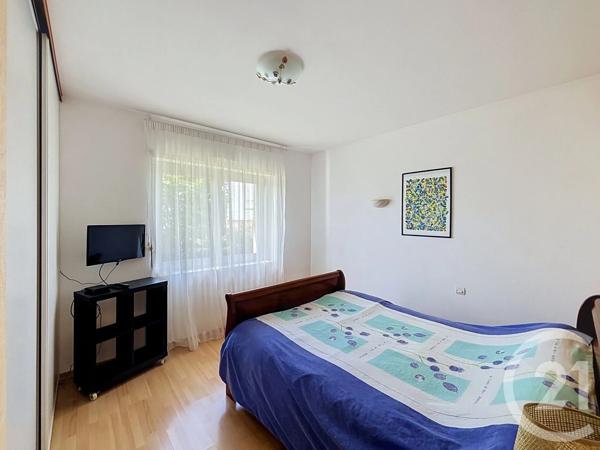 Maison à vendre  5 pièces - 125,27 m 2   LANNION  - 22