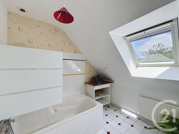 Maison à vendre  5 pièces - 125,27 m 2   LANNION  - 22