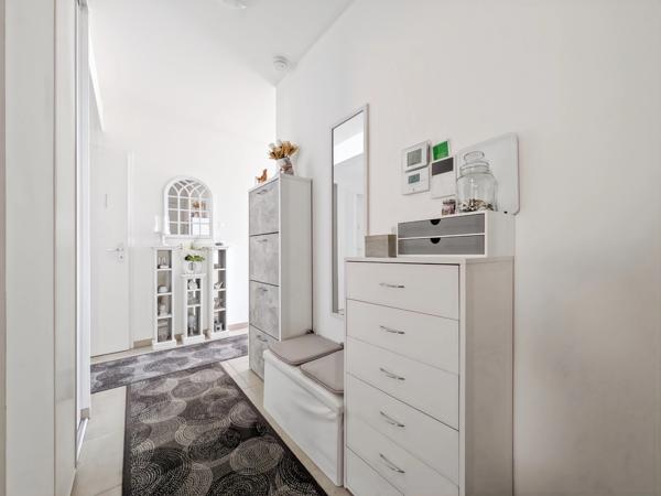 À vendre appartement 4 pièces EVIAN LES BAINS (74) - Magnifique T4 récent avec vue panoramique sur le lac Léman