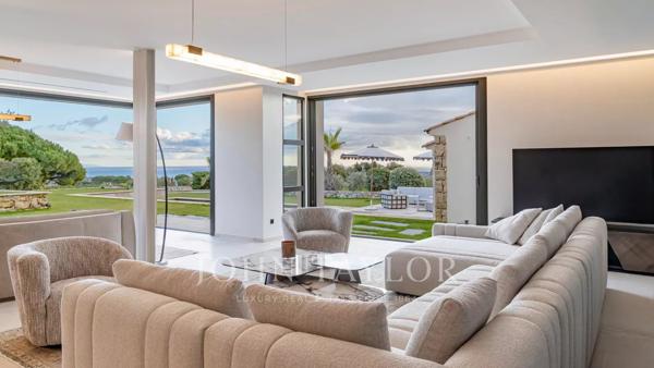 Villa contemporaine avec vue mer panoramique à 180°