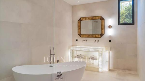 Villa contemporaine avec vue mer panoramique à 180°