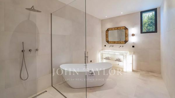 Villa contemporaine avec vue mer panoramique à 180°