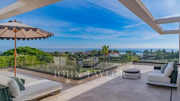 Villa contemporaine avec vue mer panoramique à 180°