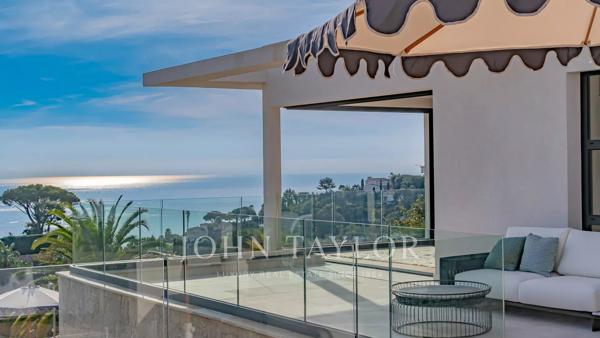 Villa contemporaine avec vue mer panoramique à 180°