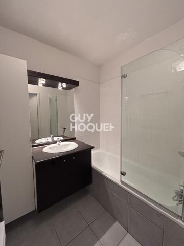 APPARTEMENT À LOUER DE 3 PIÈCES DE 53,00 M²