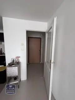 Appartement à louer 2 pièces 46.8m² Calais (62100)