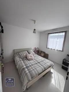 Appartement à louer 2 pièces 46.8m² Calais (62100)