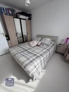 Appartement à louer 2 pièces 46.8m² Calais (62100)