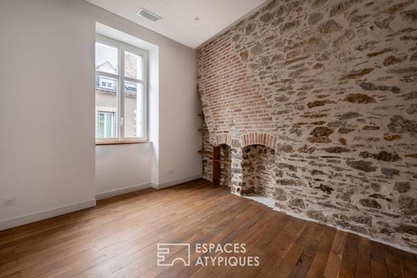 L’esprit « Maison de Maître » pour cet appartement entre St-Donatien et la Gare