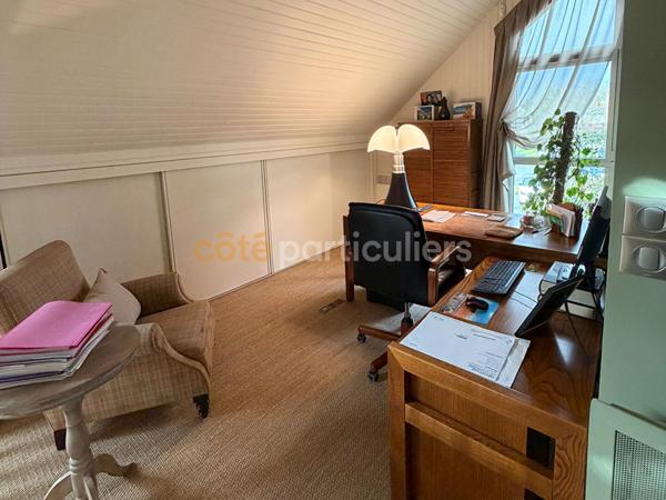 Vente Maison250 m² - 8 Pièces - LOUDEAC (22600)