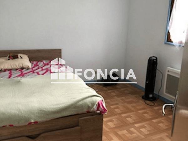 Location Appartement 3 pièces 52.64 m² - 7 PLACE DES MARRONNIERS Blesmes 02400