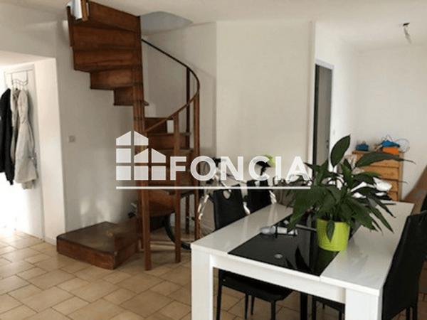 Location Appartement 3 pièces 52.64 m² - 7 PLACE DES MARRONNIERS Blesmes 02400